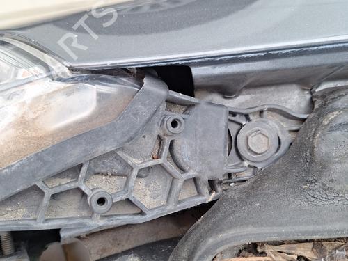 Right headlight PEUGEOT 208 I (CA_, CC_) 1.6 HDi | BP31712872C29 