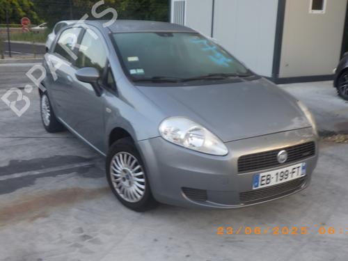 Right headlight FIAT GRANDE PUNTO (199_) 1.3 D Multijet | BP29628984C29 