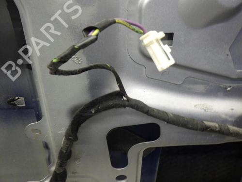 Left front door PEUGEOT 1007 (KM_) 1.4 HDi | BP24248694C2