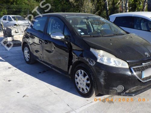 Left headlight PEUGEOT 208 I (CA_, CC_) 1.4 HDi | BP31852368C28 