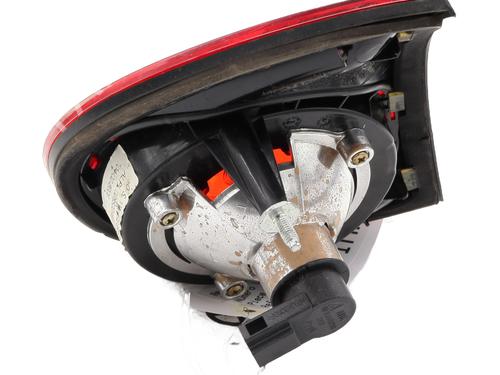 Left tailgate light VW GOLF V (1K1) 2.0 SDI | BP26737667C79 - Image 8