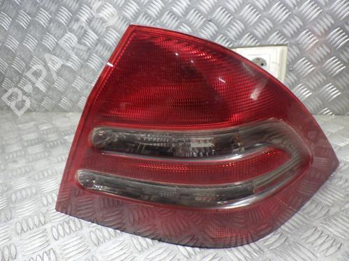 Used Right taillight Right taillight MERCEDES-BENZ C-CLASS (W203) C 270 CDI (203.016) (170 hp) 24246464 24246464