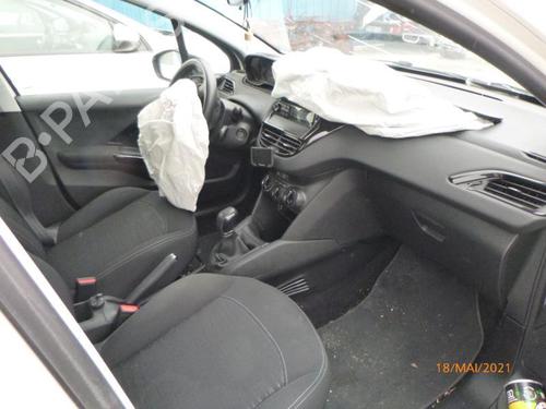 Interior roof light PEUGEOT 208 I (CA_, CC_) 1.4 HDi | BP24247234I8