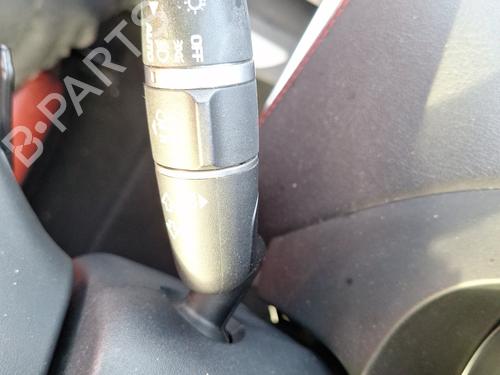 switch-jaguar-xe-x760-2015-31019723 main image