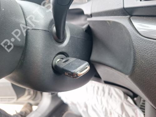 Contactslot VW SHARAN (7N1, 7N2) 2.0 TDI (150 hp) 31678872