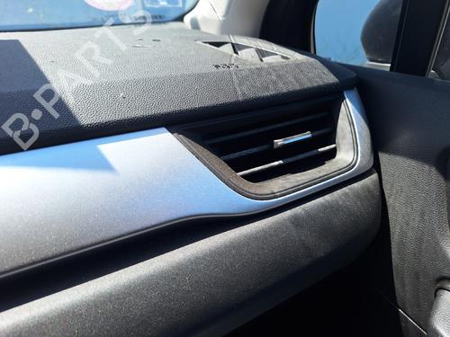 Used Air vent Air vent RENAULT CAPTUR II (HF_) E-TECH 160 (158 hp) 35990600 35990600