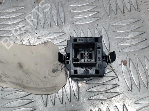 Used Headlight switch Headlight switch VW GOLF V (1K1) 1.9 TDI (90 hp) 34556082 34556082