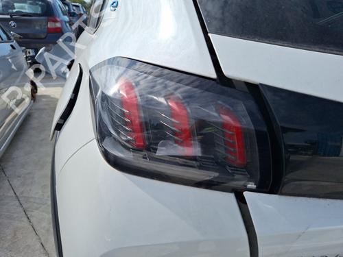 Used Left taillight PEUGEOT 208 II (UB_, UP_, UW_, UJ_) e-208 (136 hp) 29372028