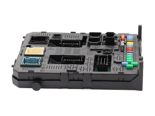 Fuse box PEUGEOT 308 I (4A_, 4C_) 2.0 HDi | BP29070787E1