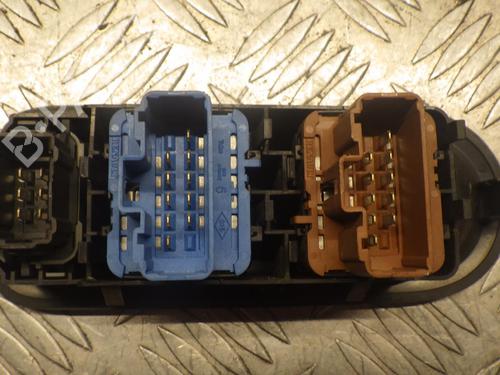 Used Left front window switch Left front window switch RENAULT CLIO III (BR0/1, CR0/1) 1.4 16V (98 hp) 24250489 24250489