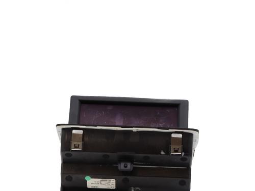 Afficheur AUDI A1 Sportback (8XA, 8XF) 1.6 TDI (90 hp) 32141146