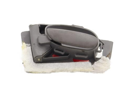 Used Front left interior door handle PEUGEOT 206 Hatchback (2A/C) 1.4 i (75 hp) 33038724