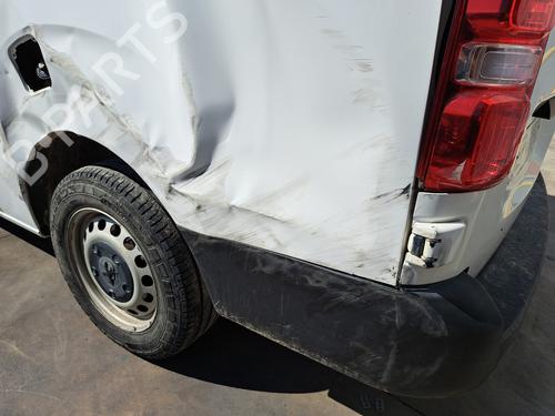 Front right door window PEUGEOT EXPERT Van (V_) 2.0 BlueHDi 120 | BP30851530C19