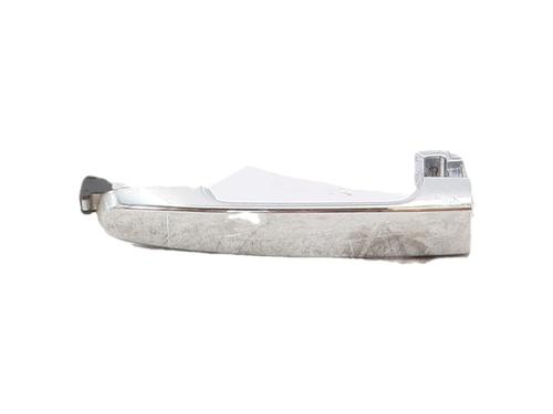Used Front right exterior door handle Front right exterior door handle PEUGEOT 108 1.2 (82 hp) 40604853 40604853