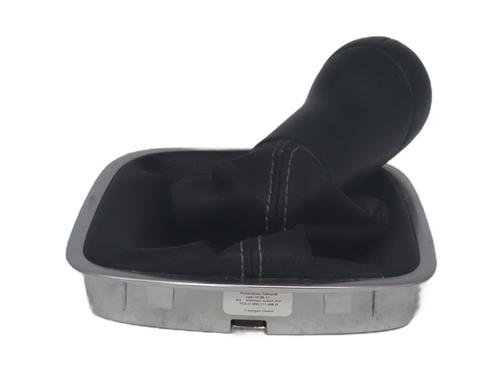 Used Shift knob VW POLO V (6R1, 6C1) 1.2 TDI (75 hp) 30544156