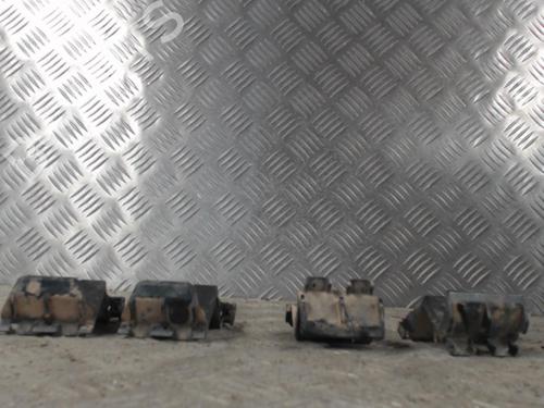 Used Front bumper bracket Front bumper bracket MAZDA 3 (BL) 1.6 MZ-CD (BL14) (109 hp) 24255565 24255565