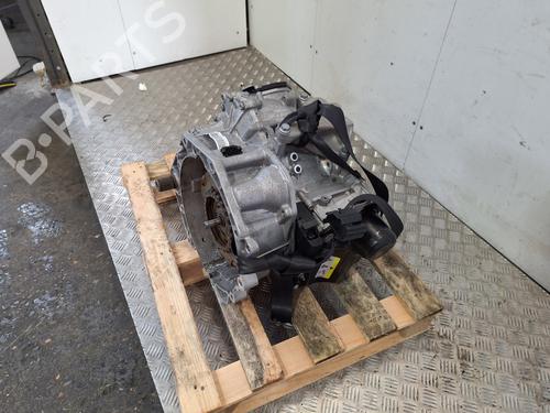 Used Gearbox Gearbox AUDI A3 Sportback (8YA, 8YF) 35 TFSI Mild Hybrid (150 hp) 31597189 31597189