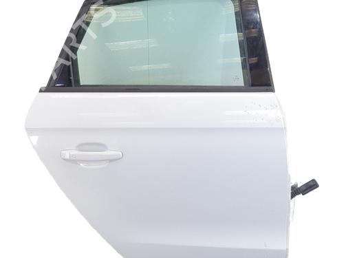 Dør højre bagtil AUDI A1 Sportback (8XA, 8XF) 1.6 TDI (90 hp) 32140590