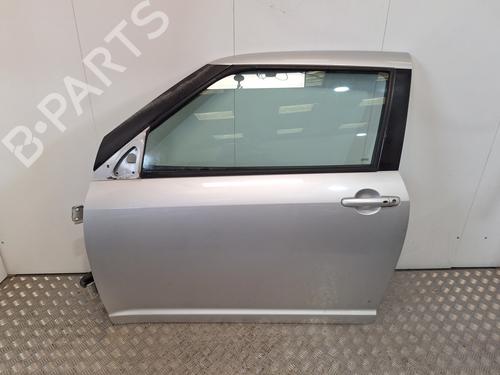 Used Left front door SUZUKI SWIFT III (MZ, EZ) 1.3 DDiS (RS413D) (75 hp) 30967725