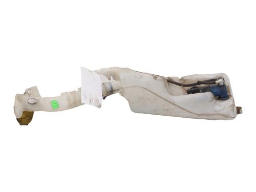 windscreen-washer-tank-renault-clio-iii-br01-cr01-2005-2006-2007-2008-2009-2010-2011-2012-2013-2014-39887509 main image