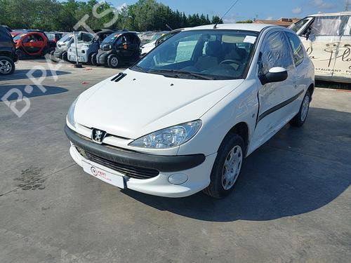 Right headlight PEUGEOT 206 Hatchback (2A/C) 1.4 HDi eco 70 | BP24256813C29 
