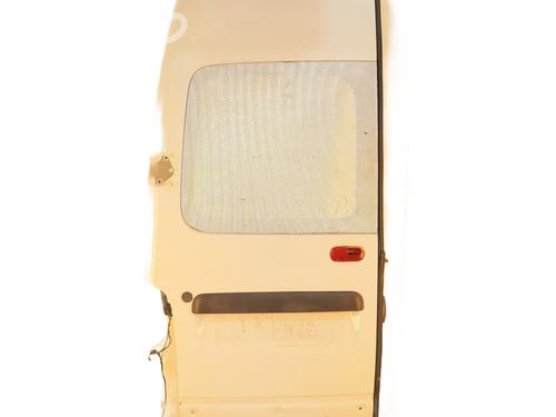 Portón trasero izquierdo RENAULT MASTER II Van (FD) 2.5 dCi (FD02) (101 hp) 33200887