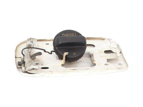 Fuel flap TOYOTA HILUX VIII Pickup (_N1_) 2.4 D 4WD (GUN125_, GUN125R) | BP30462282C131 