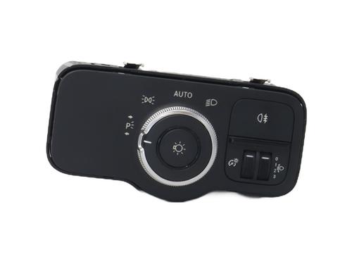 Forlygtekontakt MERCEDES-BENZ SPRINTER 5-t Van (B907) 517 CDI (907.653, 907.655, 907.657) (170 hp) 32668691