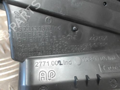 Air vent PEUGEOT 208 I (CA_, CC_) 1.2 PureTech 82 | BP24258176I21 