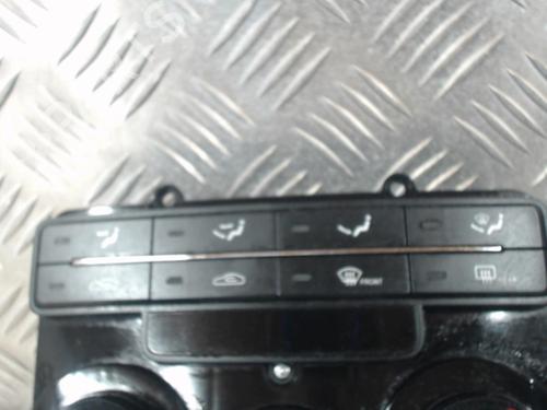 Used Climate control HYUNDAI i30 (FD) 1.6 CRDi (90 hp) 24258376