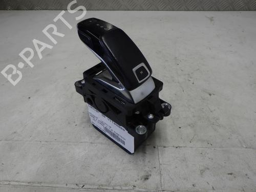 Used Gear lever PEUGEOT 3008 II SUV (MC_, MR_, MJ_, M4_) 1.6 PureTech 180 (M45GFR, M45GFU) (181 hp) 24254512