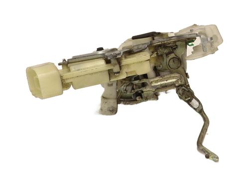 front-left-lock-toyota-yaris-_p1_-1999-2000-2001-2002-2003-2004-2005-28680548 main image