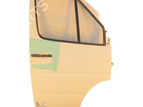 Used Right front door Right front door MERCEDES-BENZ SPRINTER 3-t Van (B903) 308 D 2.3 (903.361, 903.362, 903.363) (79 hp) 34104721 34104721