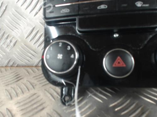 Climate control HYUNDAI i30 (FD) 1.6 CRDi | BP24258376I5 