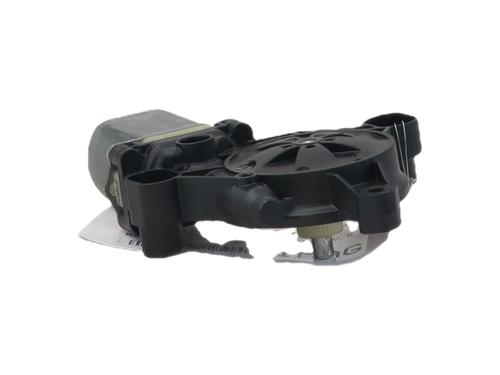 Motor elevalunas delantero izquierdo Motor elevalunas delantero izquierdo AUDI A3 Convertible (8V7, 8VE) 1.4 TFSI (115 hp) 39690446 39690446