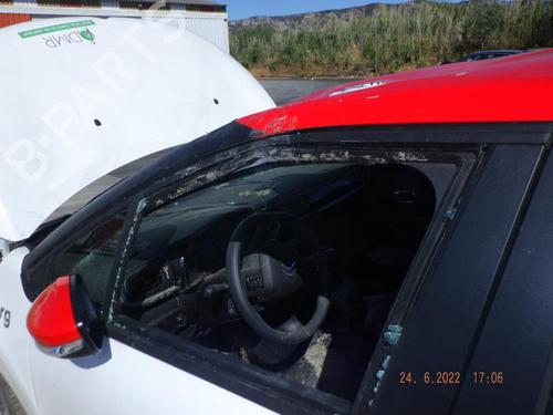 Front wiper motor CITROËN C3 III (SX) 1.2 PureTech 82 | BP24260876M29 - Image 2