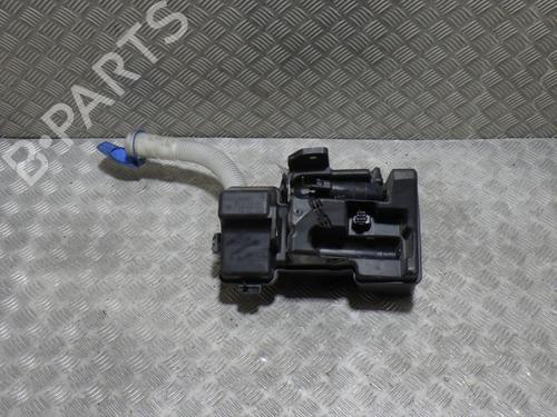Used Windscreen washer tank VW TIGUAN (5N_) 2.0 TDI (140 hp) 28816795