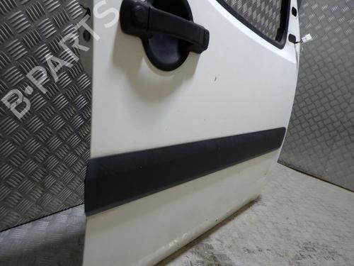 Used Right front door FIAT DOBLO Box Body/MPV (223_) 1.3 D Multijet (75 hp) 24261117