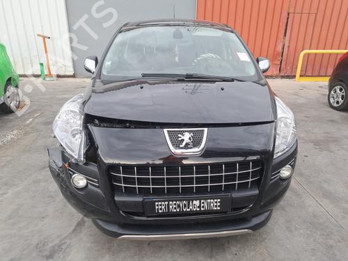 Left headlight PEUGEOT 3008 I MPV (0U_) 1.6 HDi | BP32207759C28