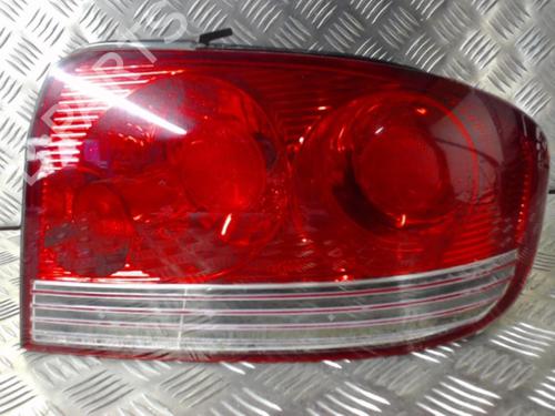 Used Right taillight HYUNDAI SONATA IV (EF) 2.0 16V (131 hp) 24261663