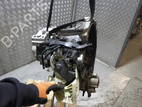 Used Gearbox Gearbox PEUGEOT 208 I (CA_, CC_) 1.6 HDi (92 hp) 24254677 24254677