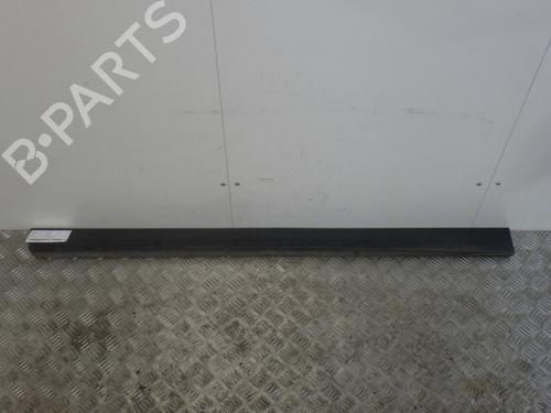 Used Door moulding trim CITROËN C4 Coupe (LA_) 1.6 HDi (109 hp) 30085076