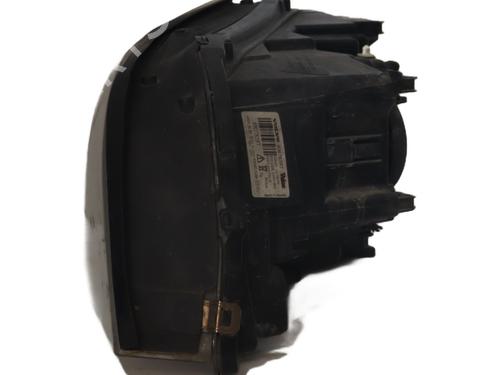 Right headlight VOLVO XC90 I (275) D5 AWD | BP31170867C29