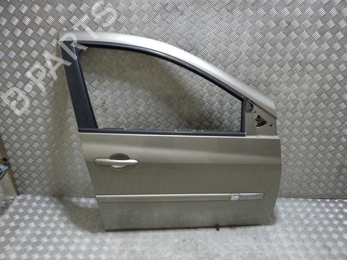 Used Right front door RENAULT CLIO III (BR0/1, CR0/1) 1.5 dCi (C/BR0G, C/BR1G) (68 hp) 26522941