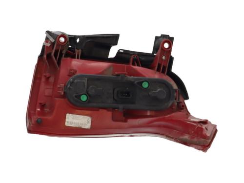Used Left taillight Left taillight PEUGEOT 5008 (0U_, 0E_) 1.6 HDi (112 hp) 31625581 31625581