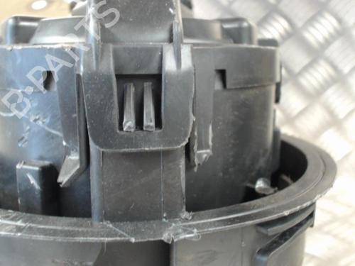 Used Heater blower motor Heater blower motor PEUGEOT 208 I (CA_, CC_) 1.0 VTi (68 hp) 24261720 24261720