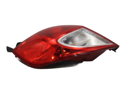 left-taillight-renault-clio-iii-br01-cr01-2005-2006-2007-2008-2009-2010-2011-2012-2013-2014-31921667 main image