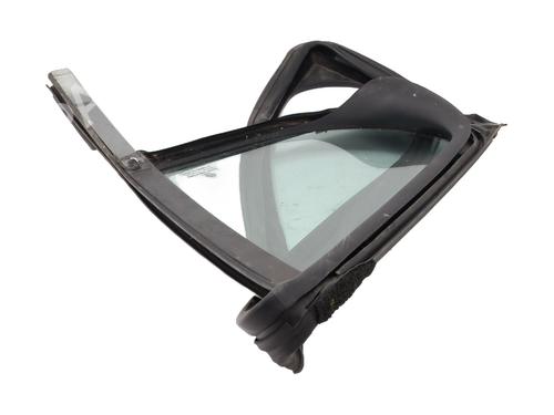 Front right quarter glass PEUGEOT 308 I (4A_, 4C_) 1.6 HDi | BP29432524C112 