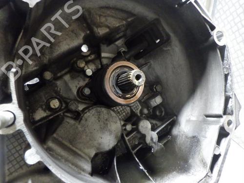 Used Gearbox Gearbox FIAT 500X (334_) 1.3 D Multijet (334AXH1A) (95 hp) 24260301 24260301