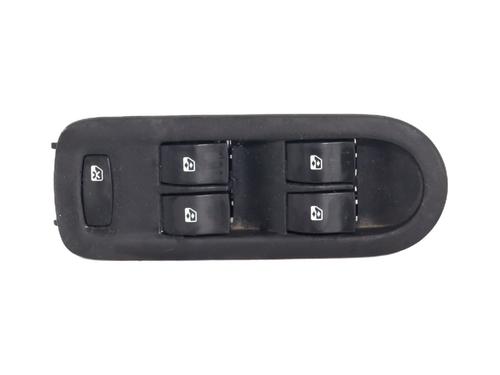 Interrupteur de vitre avant gauche RENAULT MEGANE II (BM0/1_, CM0/1_) 1.9 dCi (BM0G, CM0G) (120 hp) 29847921